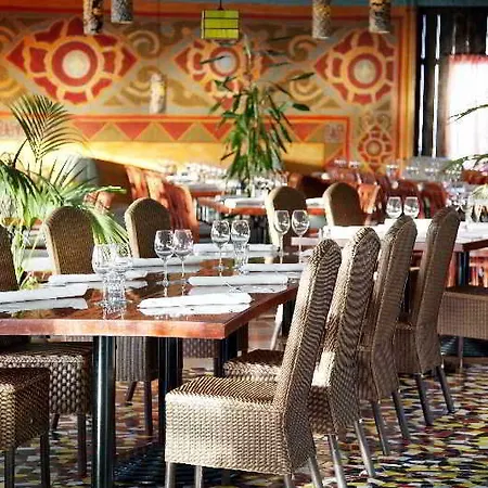 埃斯波斯堪迪克酒店